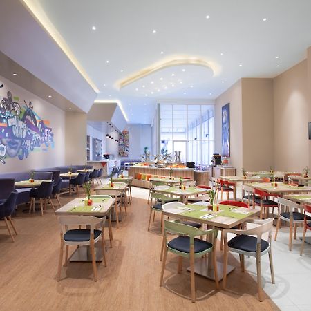 Ibis Styles Jakarta Mangga Dua Square Jacarta Exterior foto
