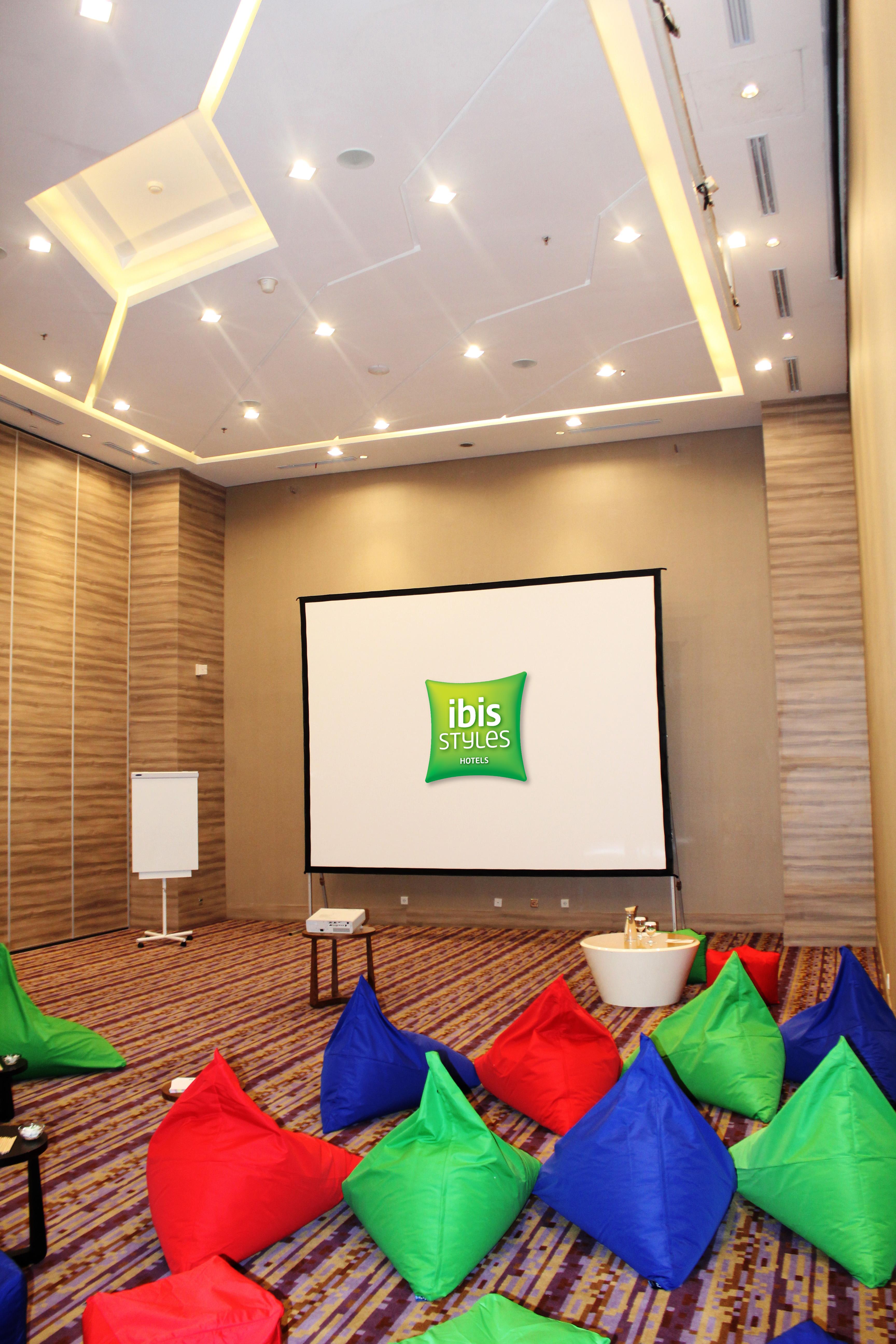 Ibis Styles Jakarta Mangga Dua Square Jacarta Exterior foto