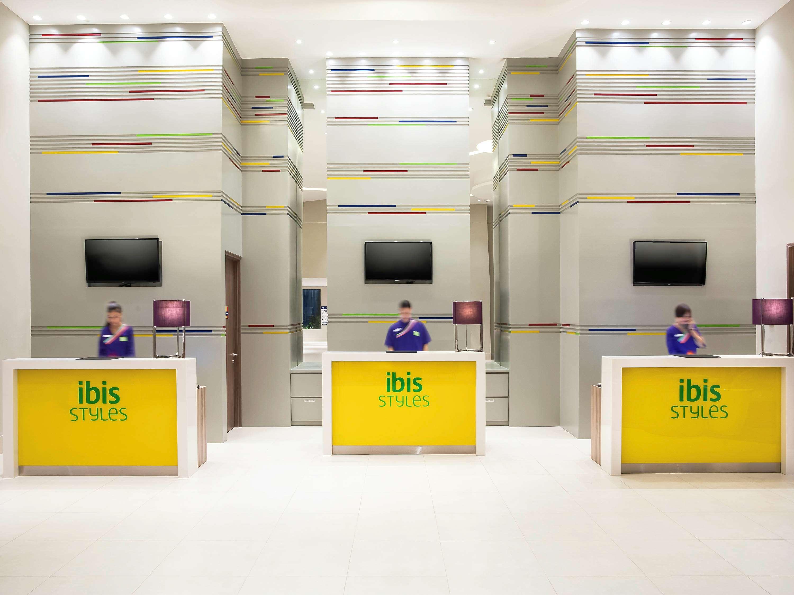 Ibis Styles Jakarta Mangga Dua Square Jacarta Exterior foto