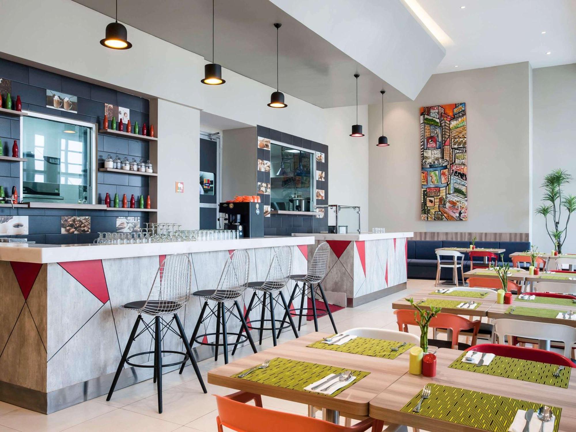 Ibis Styles Jakarta Mangga Dua Square Jacarta Exterior foto