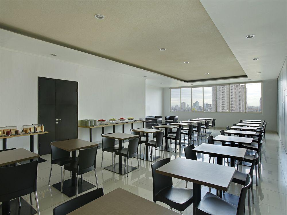 Ibis Styles Jakarta Mangga Dua Square Jacarta Exterior foto